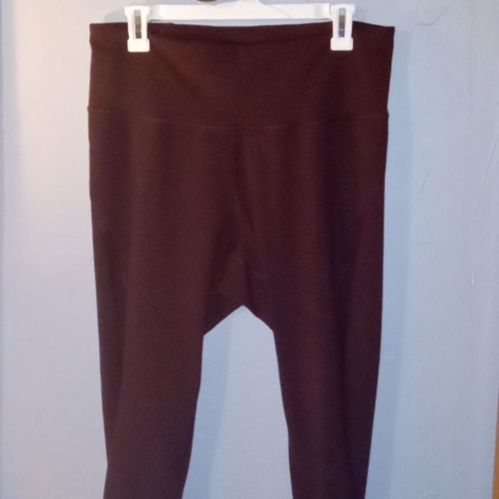 BURGUNDY OLD NAVY ACTIVE LEGGINGS XL